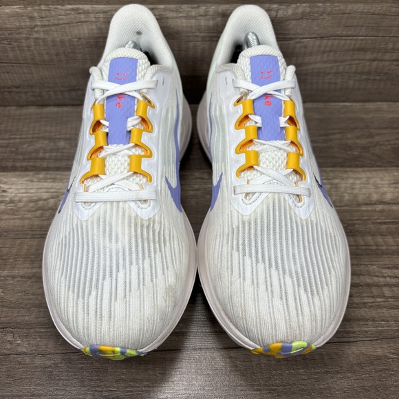 Nike Winflo 9 White Purple Green Womens US Size 8 DR8802-100 Running Shoes - Picture 2 of 9